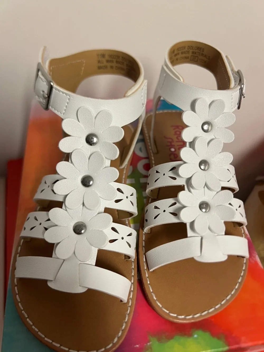 Rachel Shoes White Girls' Floral T-Strap Sandals Size 11